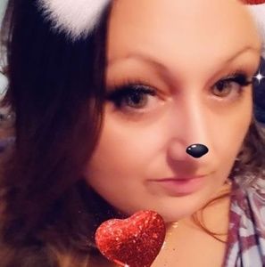 Meet your Posher, Stacy